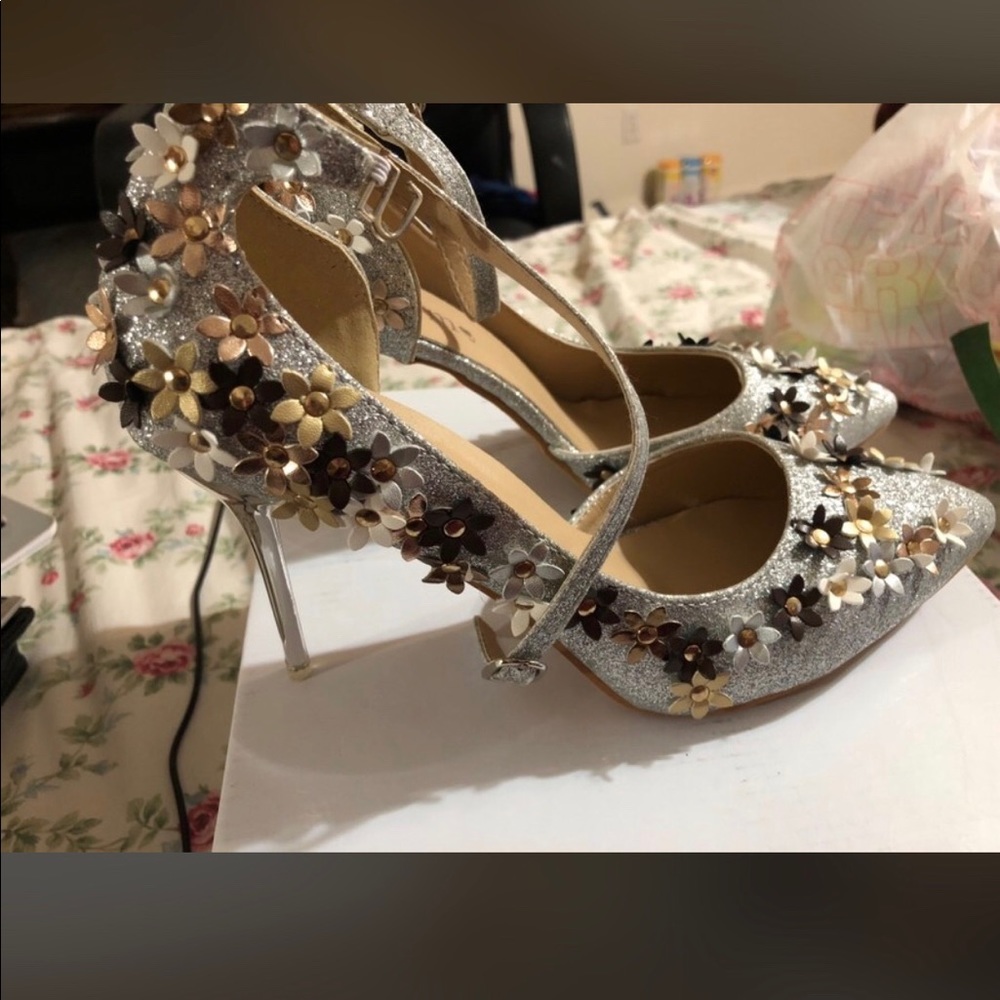 Women heels